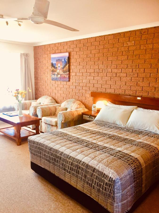 Colonial Motor Inn Pambula Dış mekan fotoğraf