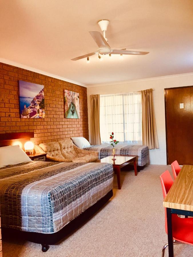 Colonial Motor Inn Pambula Dış mekan fotoğraf